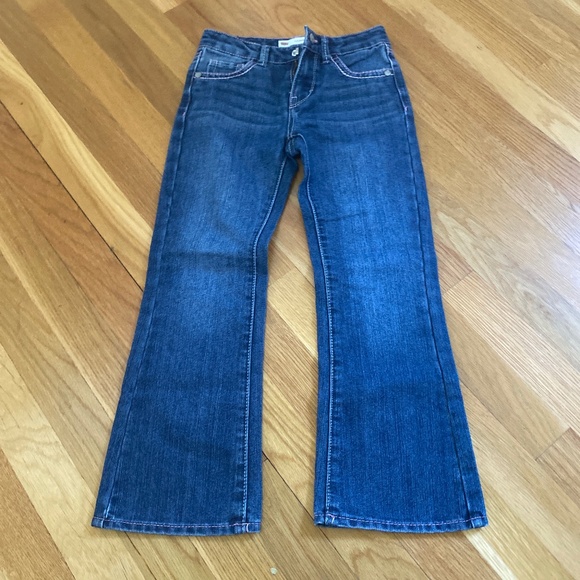 Levi’s girls boot cut jean with pink stitching - Picture 1 of 9